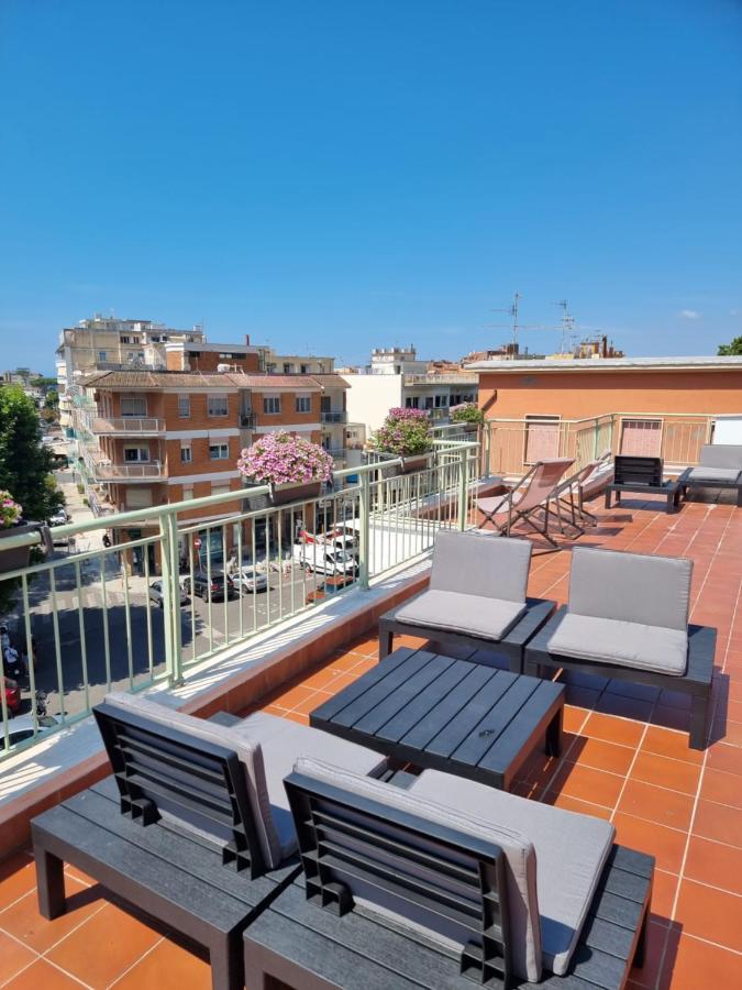 Reale Apartments Terracina Bagian luar foto