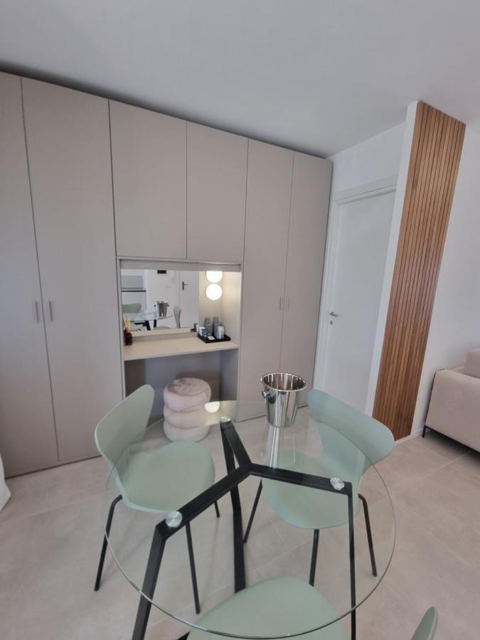 Reale Apartments Terracina Bagian luar foto