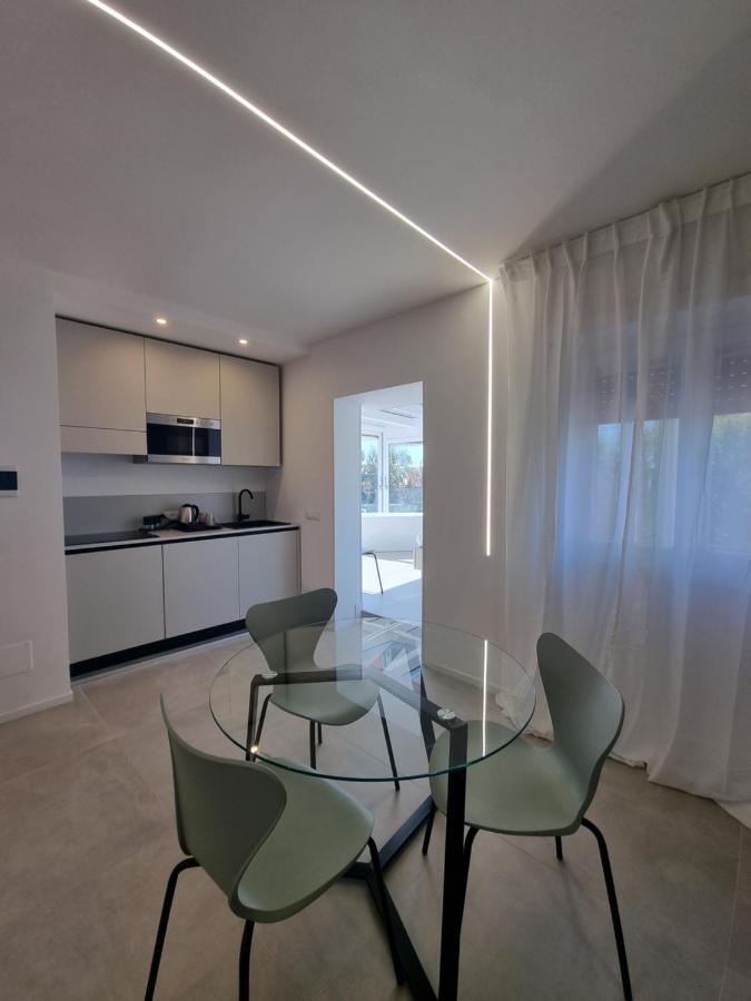 Reale Apartments Terracina Bagian luar foto
